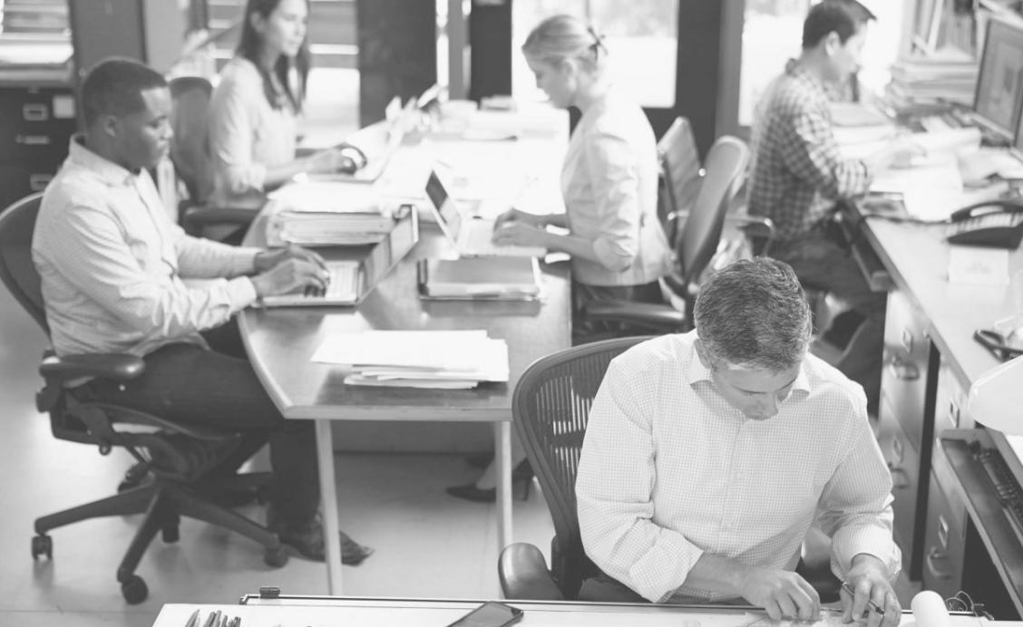 Análise de indicadores financeiros em interface digital moderna
